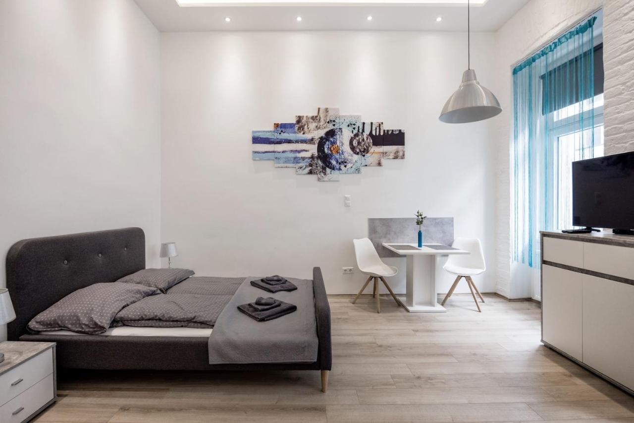 Elegant Studio In Central Budapest Exterior photo